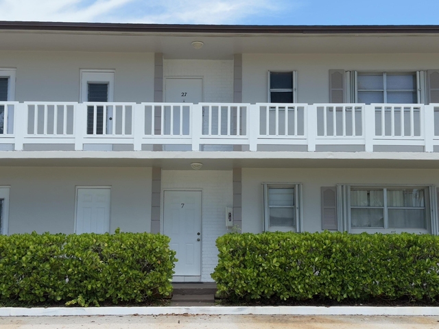 560 Se 2nd Avenue - Photo 1