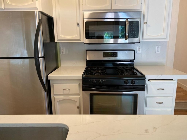 714 Passiflora Avenue - Photo 1