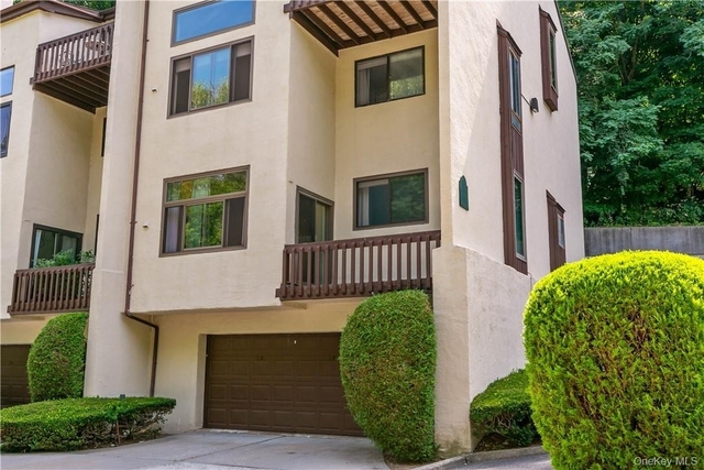 343 N Greeley Avenue - Photo 1