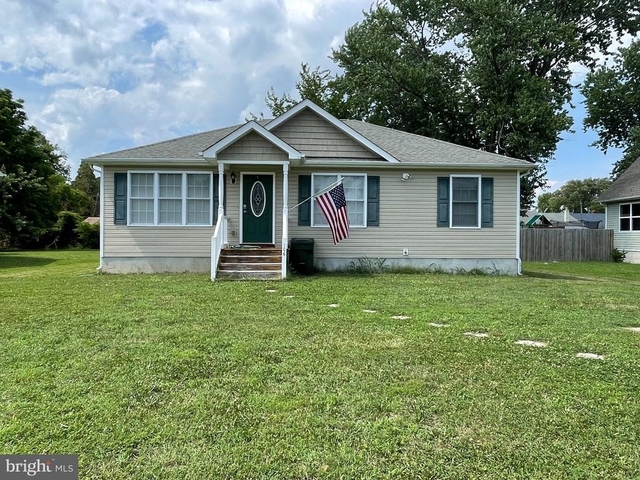 106 Bonnie Drive - Photo 1