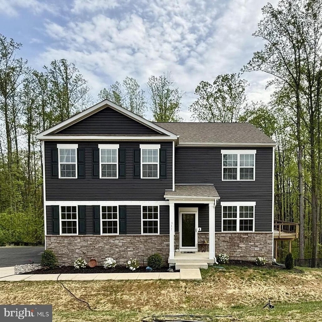 311 Rock Raymond Drive - Photo 1