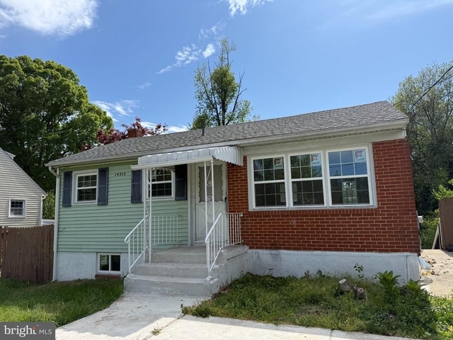 14212 Fisher Avenue - Photo 1