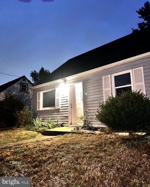 229 Manassas Drive - Photo 1