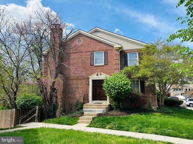 8251 Clifton Farm Court - Photo 1