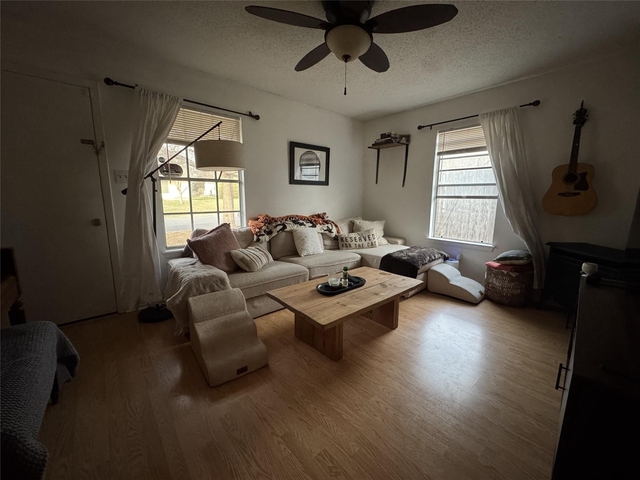 207 Chippendale Ave - Photo 1