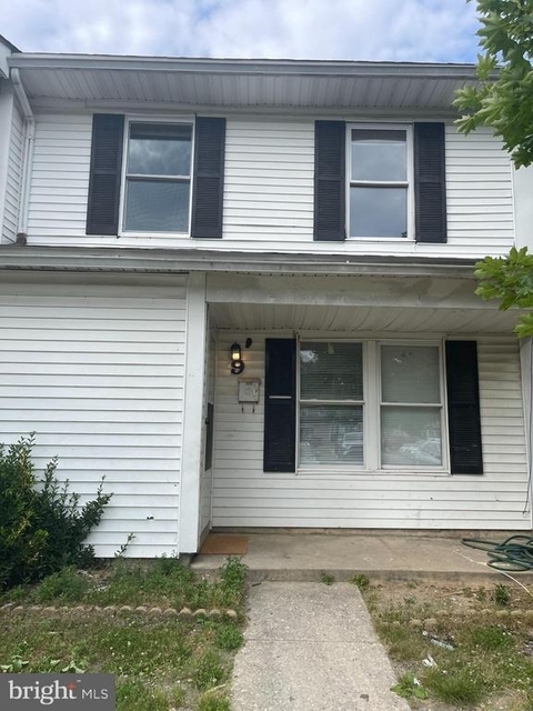 9 Marcia Court - Photo 1