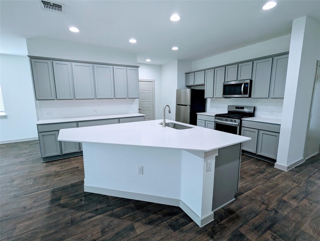 13804 Clerk St - Photo 1