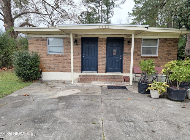 1443 Winnebago Avenue - Photo 1