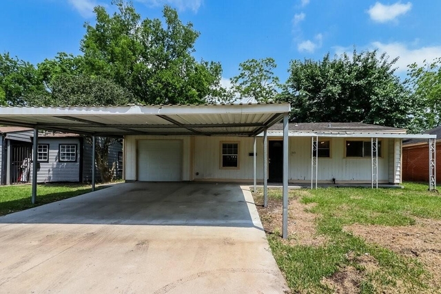 11611 Duane Street - Photo 1