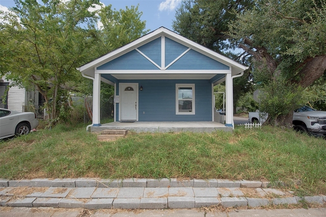 2802 Canfield Street - Photo 1