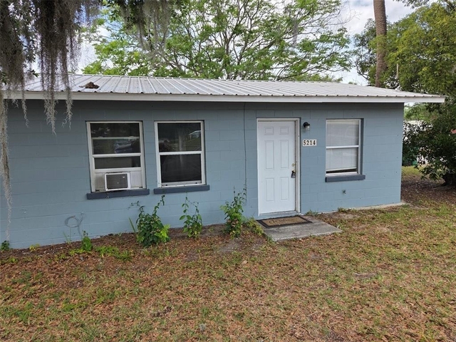 5214 7 Th Street - Photo 1