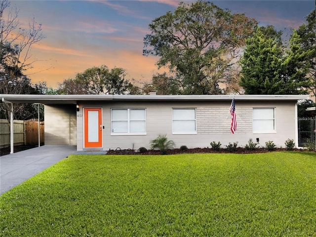 407 E Crystal Lake Street - Photo 1