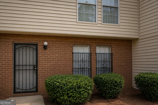 3168 Nectarine Circle - Photo 1
