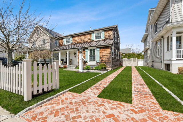 242 Osborne Avenue - Photo 1
