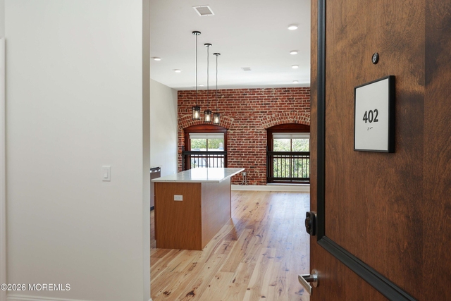 179 Chelsea Avenue - Photo 1