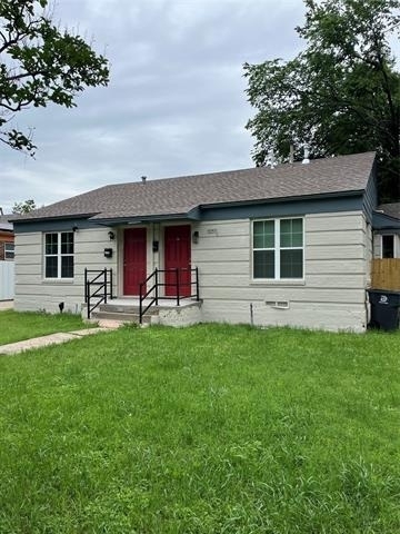 2915 Falls Drive - Photo 1