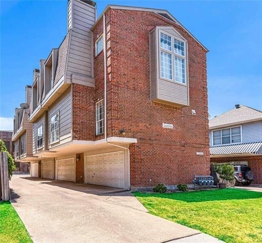 3327 Rosedale Avenue - Photo 1
