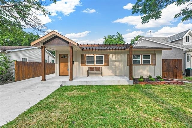 2717 Townsend Drive - Photo 1