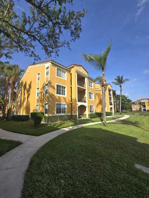 2151 W Preserve Way - Photo 1