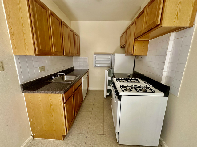 74th Street and 35th Avenue - Photo 1