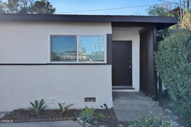 820 E Mendocino Street - Photo 1