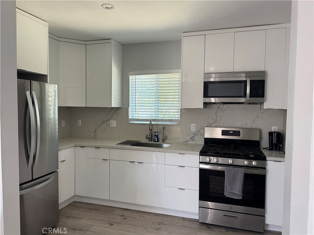 11406 Collett - Photo 1