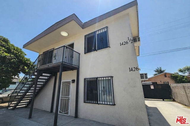 1426 1/2 E 48th Street - Photo 1