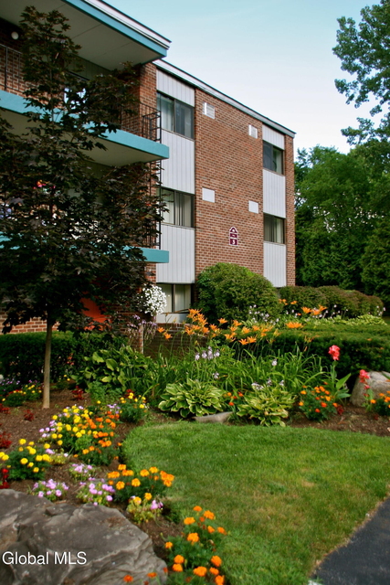 151 Jefferson Street - Photo 1
