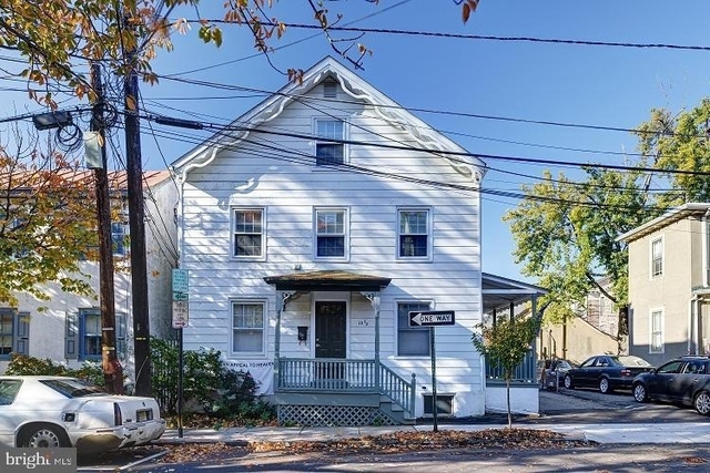 13 Charlton Street - Photo 1