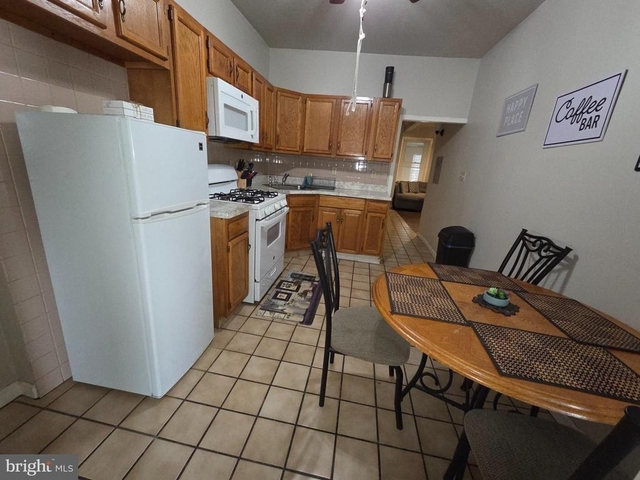 302 W 23rd Street - Photo 1