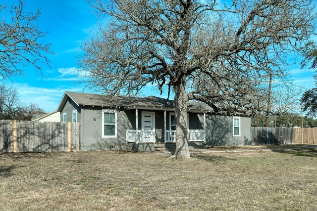520 W Fm 243 - Photo 1