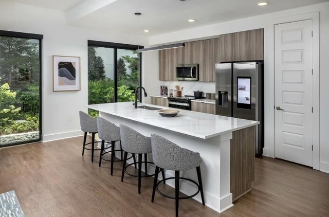 10 Tower Street Nw - Photo 1