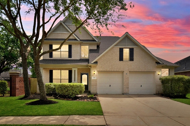 3911 Fallsbrook Court - Photo 1
