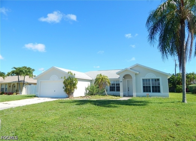 135 Se 29th Street - Photo 1