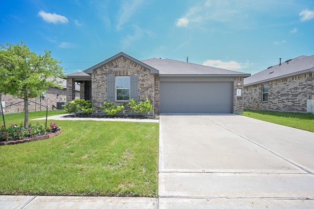 20819 Medford Landing Lane - Photo 1