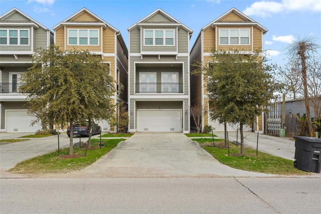 1221 W 19th Street - Photo 1