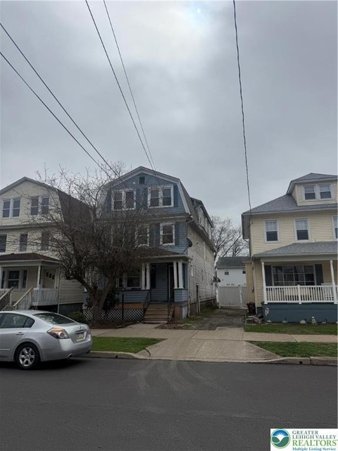 122 2nd Avenue - Photo 1