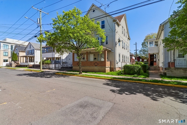 39 Grand Street - Photo 1
