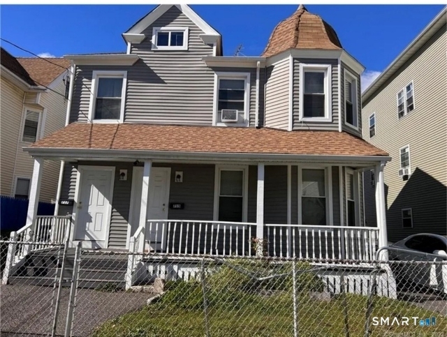 715 Noble Avenue - Photo 1