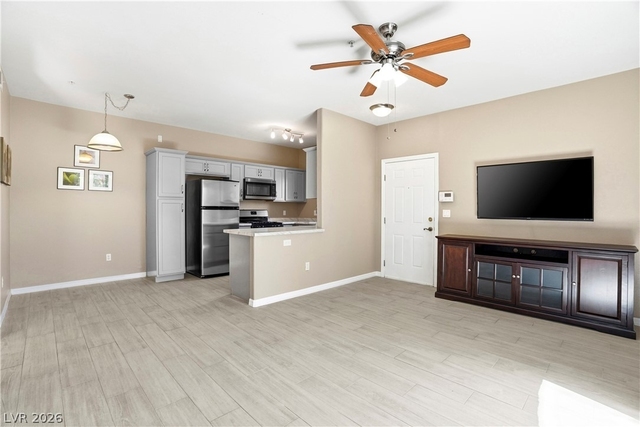 2291 W Horizon Ridge Parkway - Photo 1