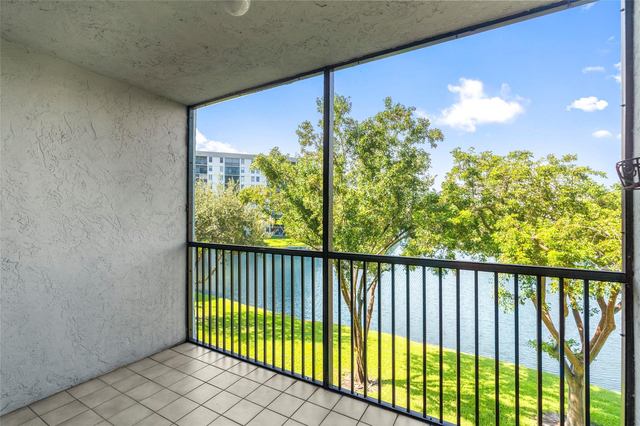 2226 N Cypress Bend Drive - Photo 1