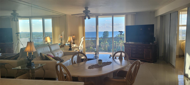1147 Hillsboro Mile - Photo 1
