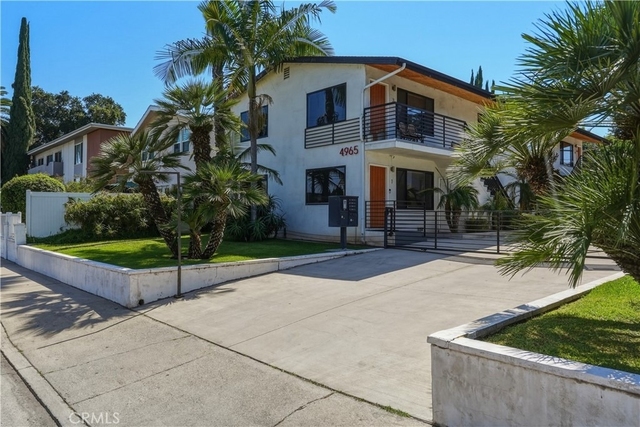 4965 Kester Avenue - Photo 1