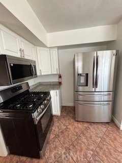 345 E College Street - Photo 1
