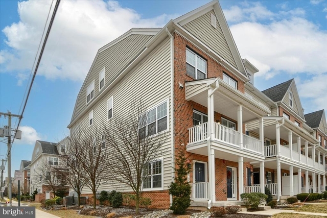 39 N Mitchell Avenue - Photo 1