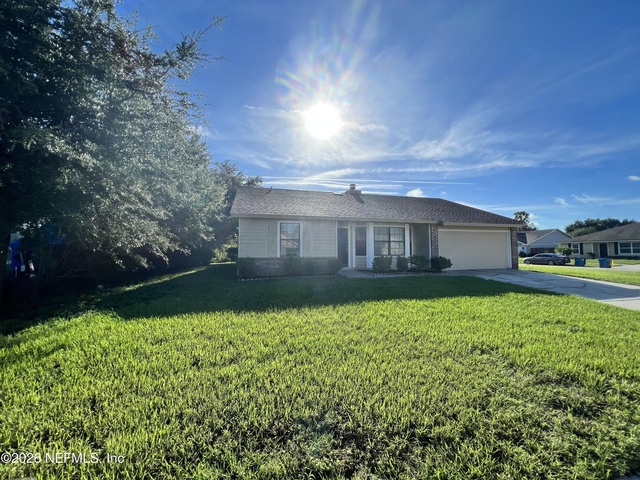 13326 Currituck Drive N - Photo 1