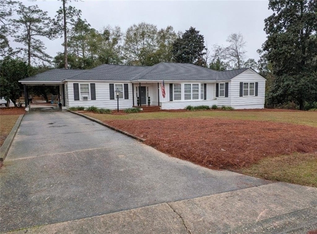 220 Dixie Drive - Photo 1
