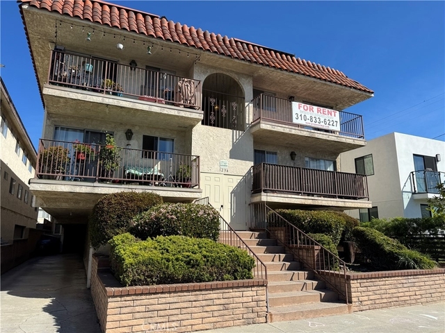 1236 W 8th - Photo 1