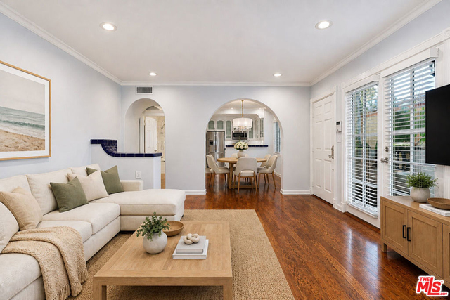 910 Alfred Street - Photo 1