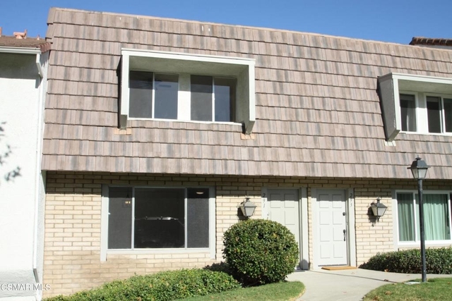 291 Green Moor Place - Photo 1